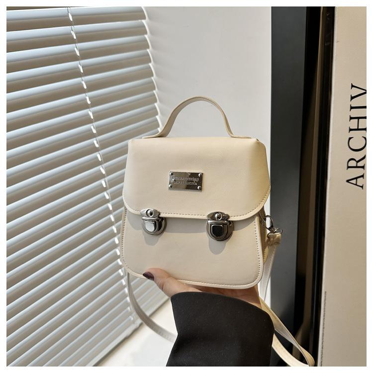 Vintage College Diagonal Span Bag Women's 2025 New High-end Portable Small Square Bag Student Commuting Shoulder Messenger Bag