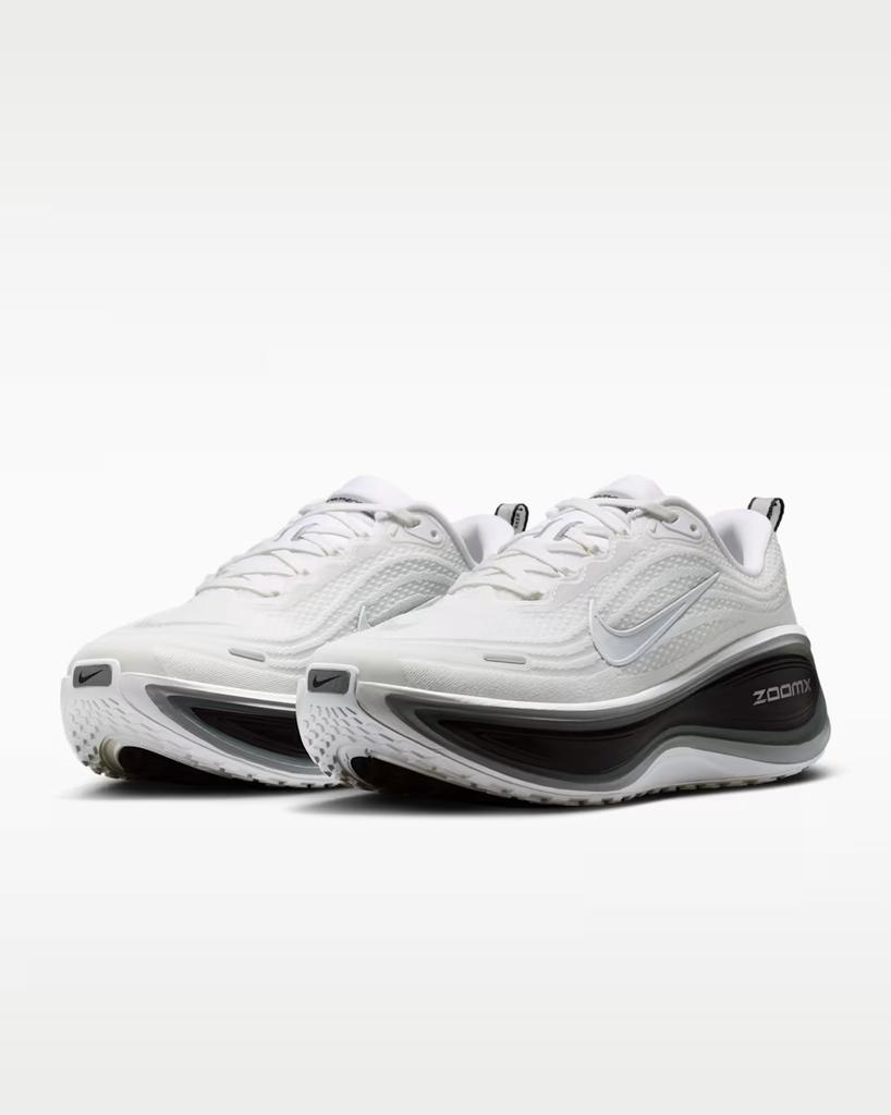 II7181-102 Nike Vomero Plus White Black (Men's)