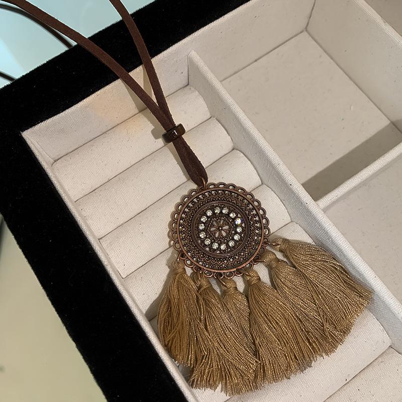 Retro Heart-shaped Bow Pendant Necklace for Women, New Chinese-style Zen-inspired Feather Peace Pendant