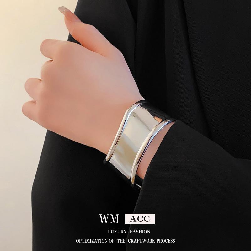 Cold Style Metal Irregular Opening Bracelet, Niche High-end Bracelet, Exaggerated European and American Bracelet