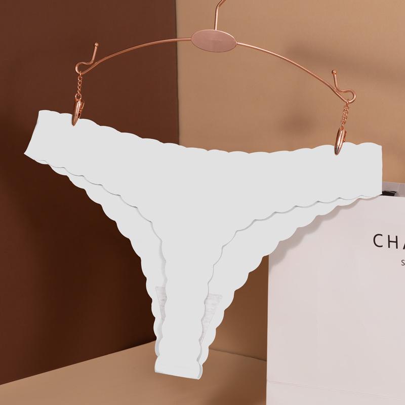 Women's Ice Silk Low-Waist Seamless Panties with Pure Cotton Crotch - Sexy European & American Plus Size Triangle Design
