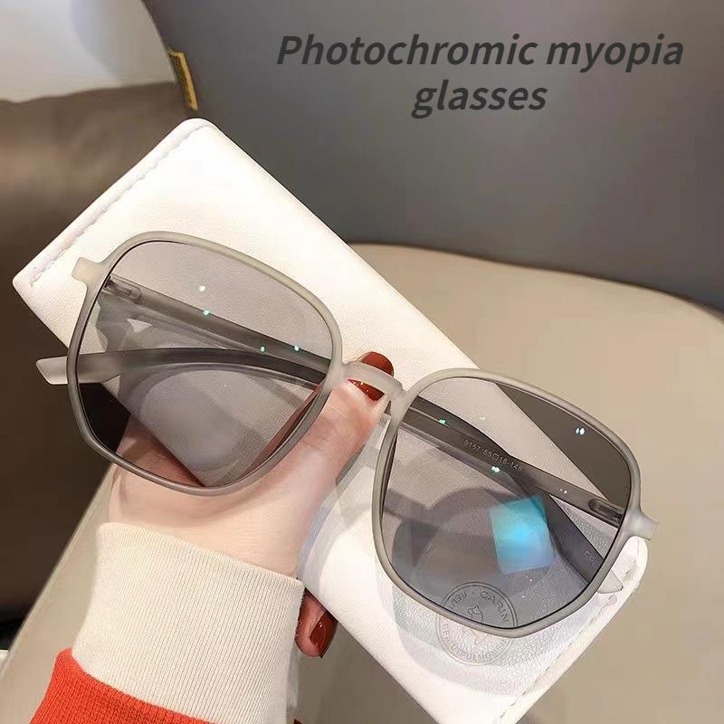 Photochromic Glasses Women Anti Blue Light 0 To-4 0 Large Frame Ultra Light Transparent Myopia Glasses
