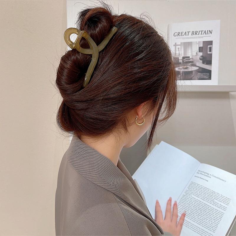 Large grab clip acrylic summer simple clip headgear hairpin Internet celebrity back head hair disc shark clip
