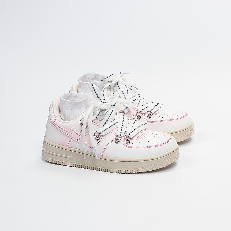 Fashion 2024 New Couple Board Shoes for Men and Women Same Thick Sole Small White Shoes Sprayed Sports Shoes Fashion Casual Shoes