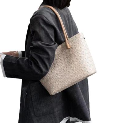 Genuine Leather Woven Large Capacity Shoulder Bag Fashion Simple Tote Bag Underarm Bag Casual Women's Bag