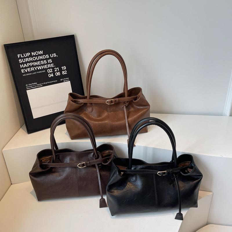 Large-capacity Retro Oil Wax Pitot Bag Women's 2025 Autumn New Handbag Versatile Shoulder Bag Underarm Bag