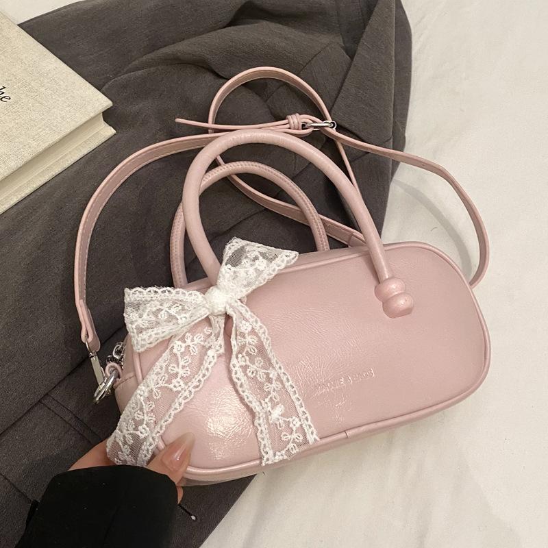 Large capacity bag women's spring and summer retro 2025 new casual messenger bag versatile portable work commuter pillow bag