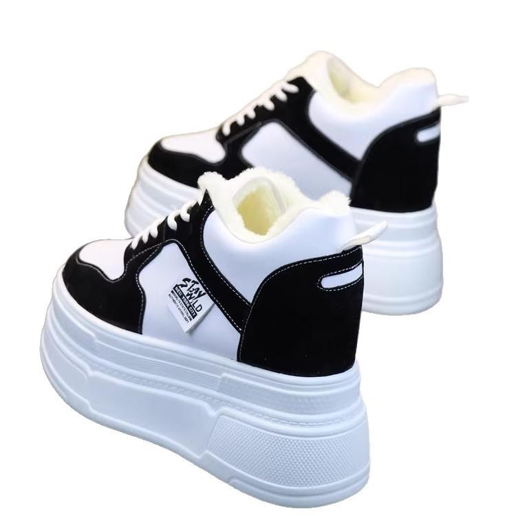 2025 spring popular versatile soft sole new little white shoes wear-resistant thick baseplate shoes inner height increase women's shoes small man