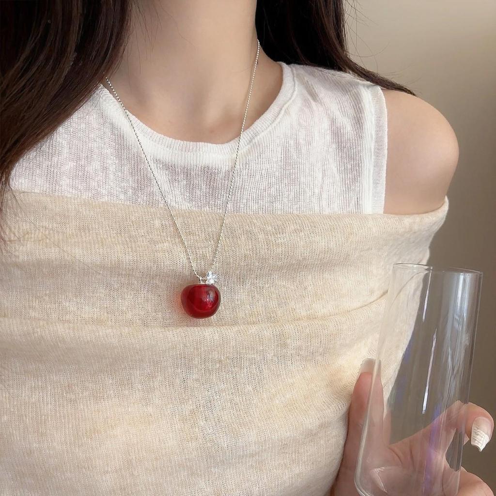 Wysuwany Naszyjnik z Wisiorkiem Czerwona Wiśnia dla Kobiet - Elegancki Długi Łańcuszek do Swetra Choker