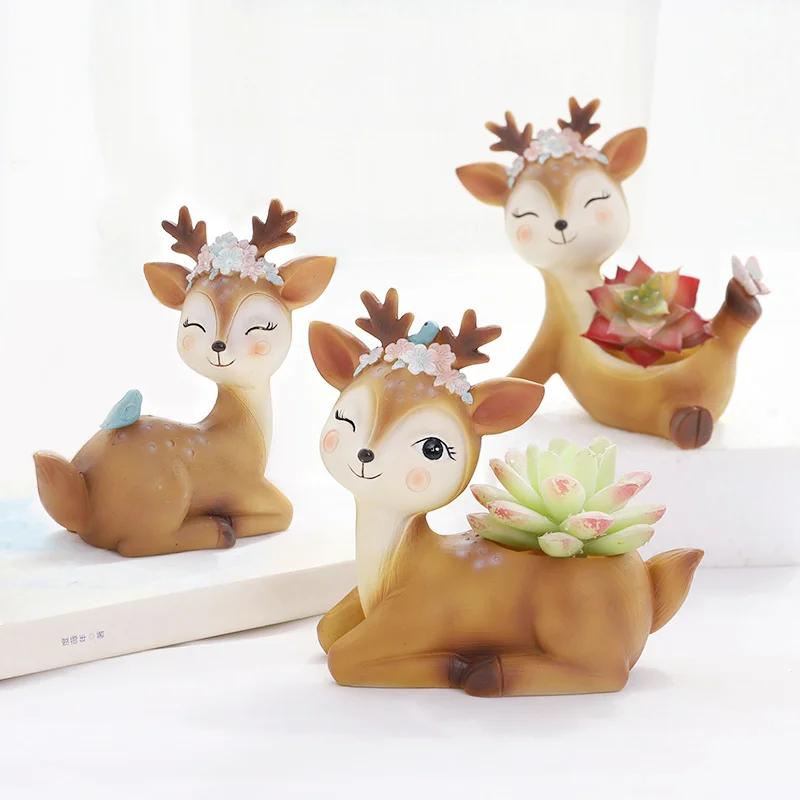 Cute Deer Small Plant Pot Resin Succulent Planter for Home Office Desk Mini Ornament Fairy Garden Flowerpot Decoration