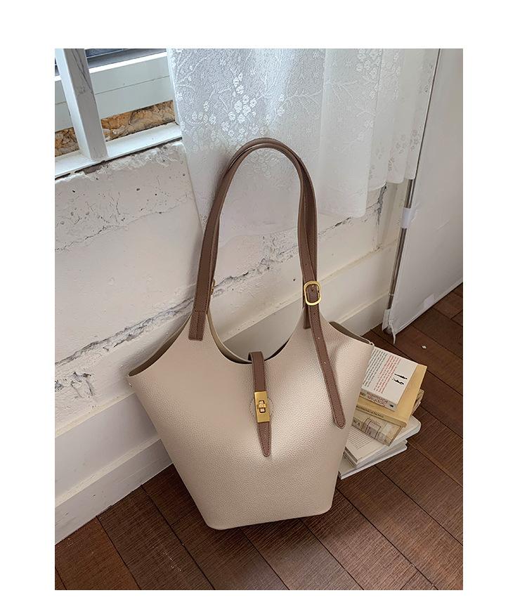 Премиальная женская сумка 2025 осень и зима новая текстура легкой роскоши сумка-ведро повседневная для поездок на работу на плечо подмышку