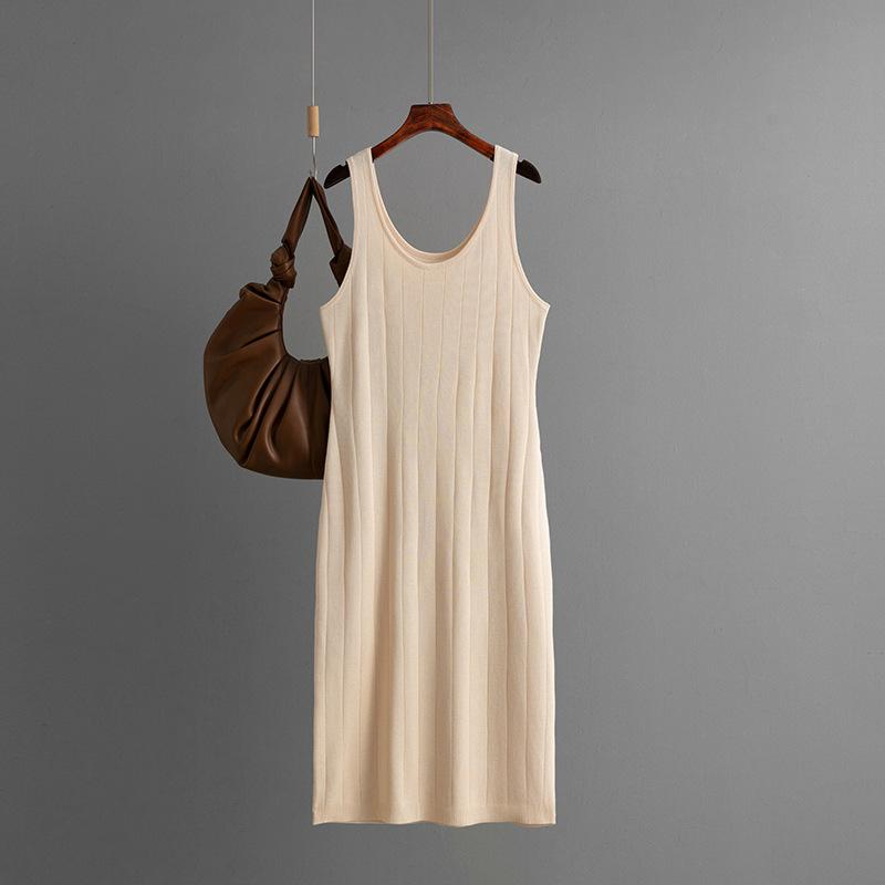 The New Slimming Double Round-neck Solid-color Knitted Halter Dress Is Slimming and Figure-hugging