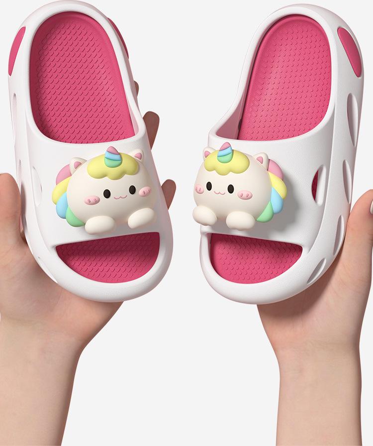 Sommer Cartoon Kinderhausschuhe: Rutschfeste Sandalen mit weicher Sohle für Jungen und Mädchen, Süße Baby-Strandbekleidung für drinnen/draußen