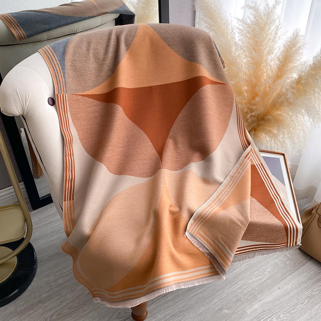 Eleganter zweiseitig bedruckter Schal Weicher warmer Pashmina-Schal mit Fransen Herbst und Winter Outdoor Kälteschutz Winddichte Decke