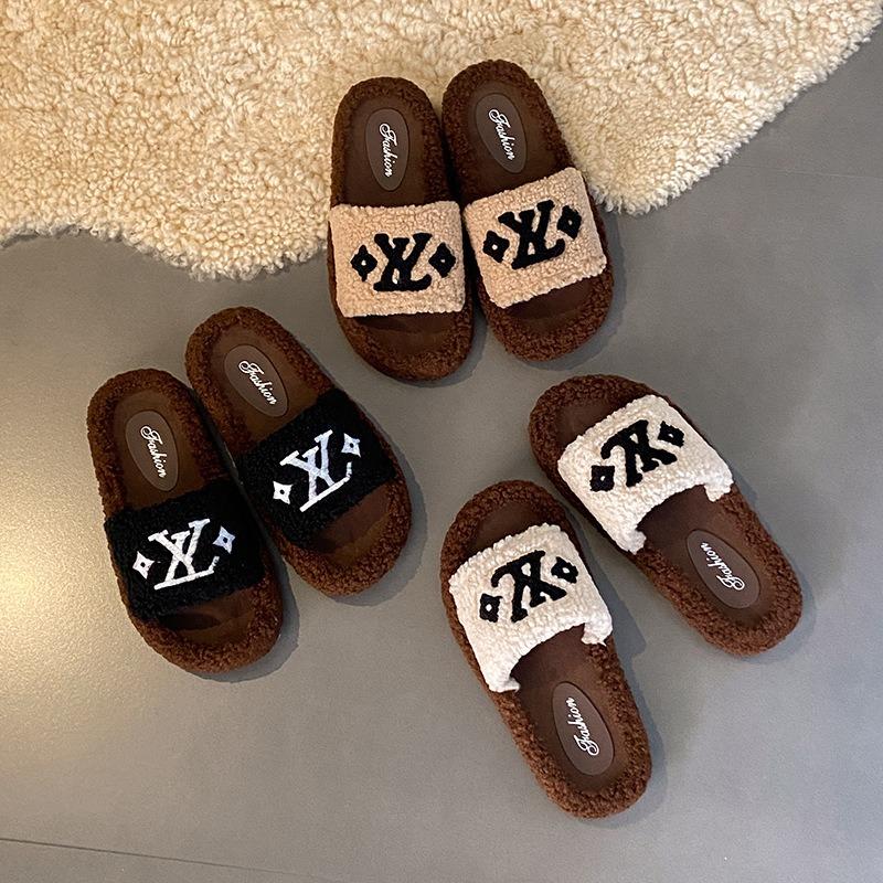 New slippers for women to wear outside autumn and winter new versatile retro comfortable fluff mop