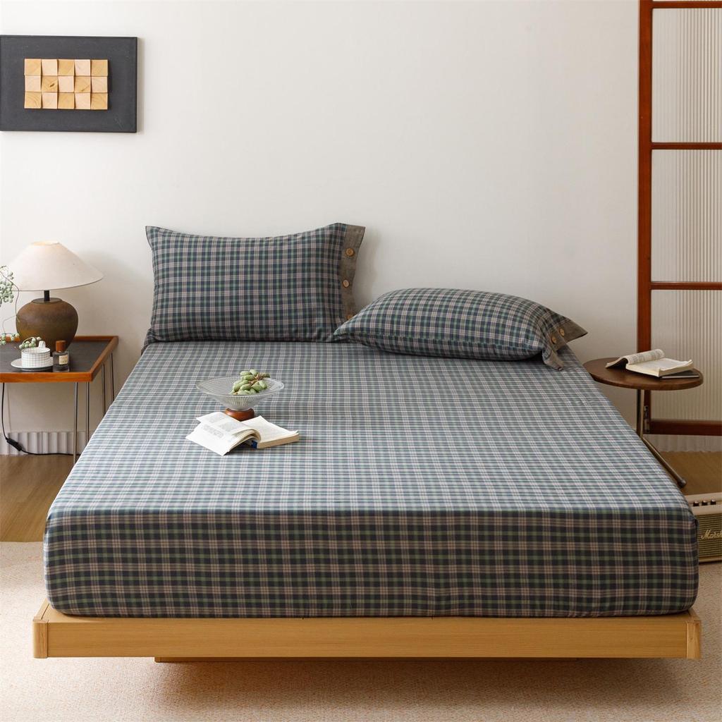 Cotton Fitted Sheet: Soft, Skin-Friendly, Moisture-Absorbing, Sweat-Wicking, Machine Washable Mattress Protector