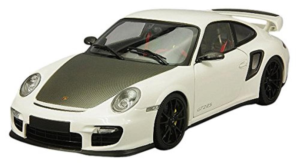 PMA Scale Porsche 911 GT2 RS 2011 White with Black Wheels 1/18 (Finished Product)
