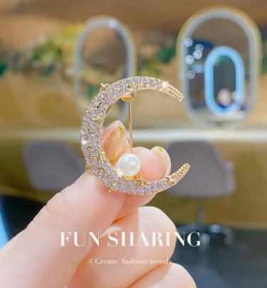 Crescent Moon Brooch Pin with Pearl Accent Crystal Embellished Elegant Jewelry Accessory for Clothing Bags and Hats One Size