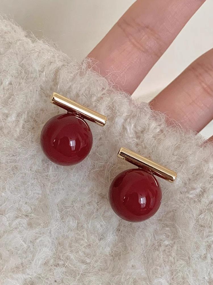 

Silver needle, tiger s eye stone, geometric word, Maillard color, autumn and winter retro stud earrings, simple personalized earrings, earrings.