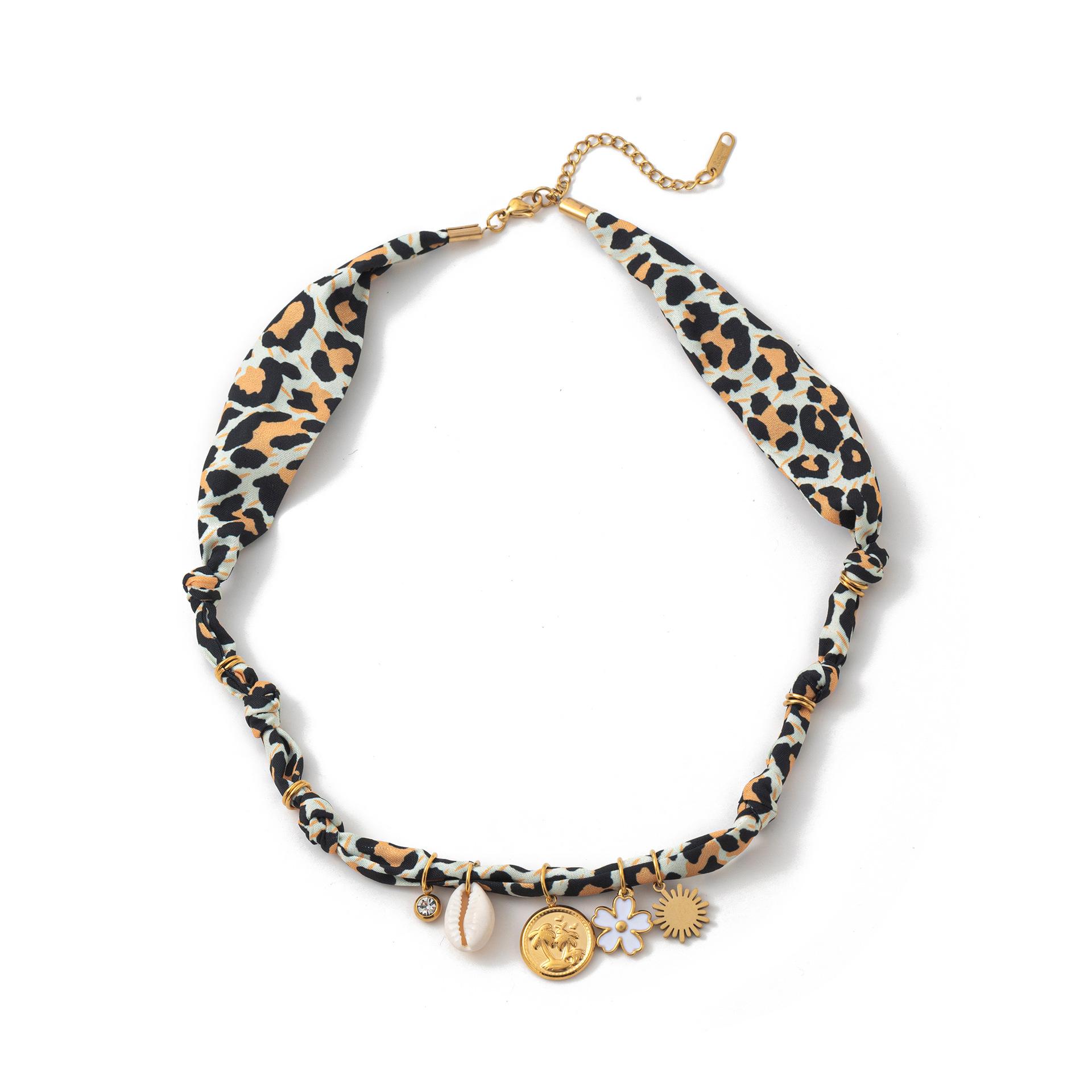 

Beach Series Necklace Marine Life Color Flower Shell Pendant Silk Scarf Cloth Strip Necklace Gold-Plated Color Retention