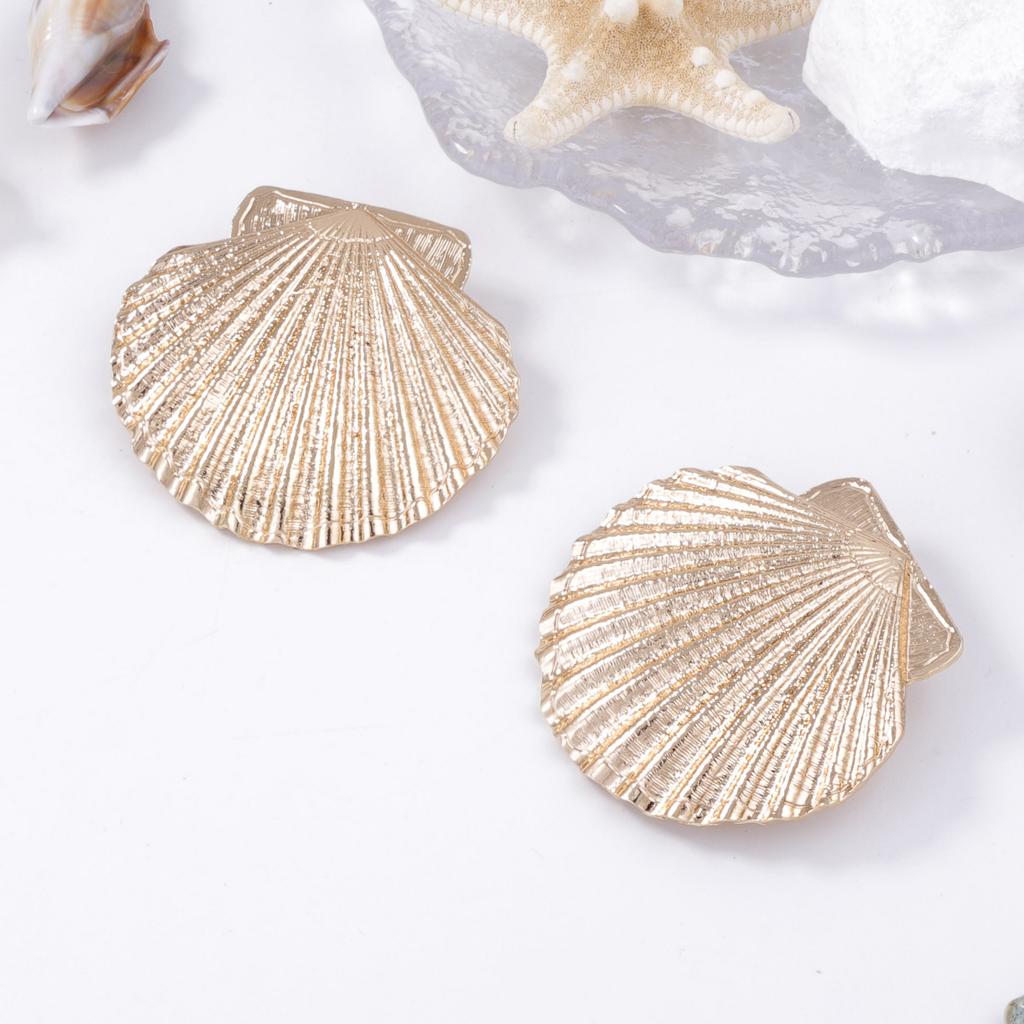 Digadagu Simple Scallop Shell Stud Earrings Metal Marine Animal Earrings New Women's Daily Jewelry Accessories