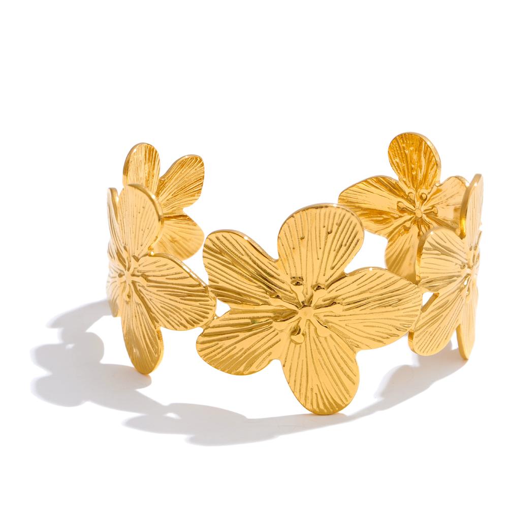 

Yhpup Waterproof 18K Golden Plated Stainless Steel Flower Cuff Open Bracelet Bangle Wholesale Daily Wear Fashion Trendy Jewelry