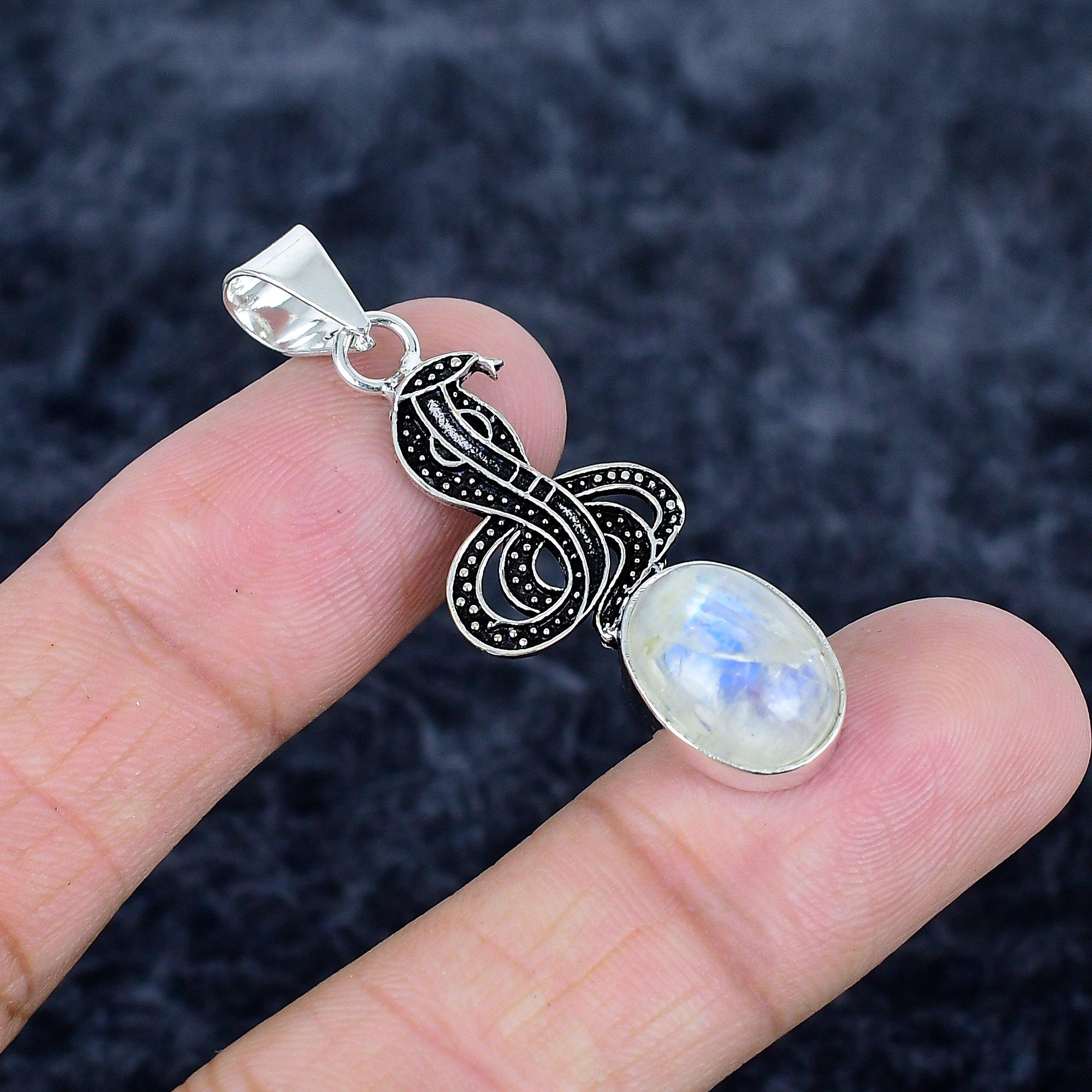 

Rainbow Moonstone Gemstone 925 Sterling Silver Jewelry Pendant 1.85 MM-3414