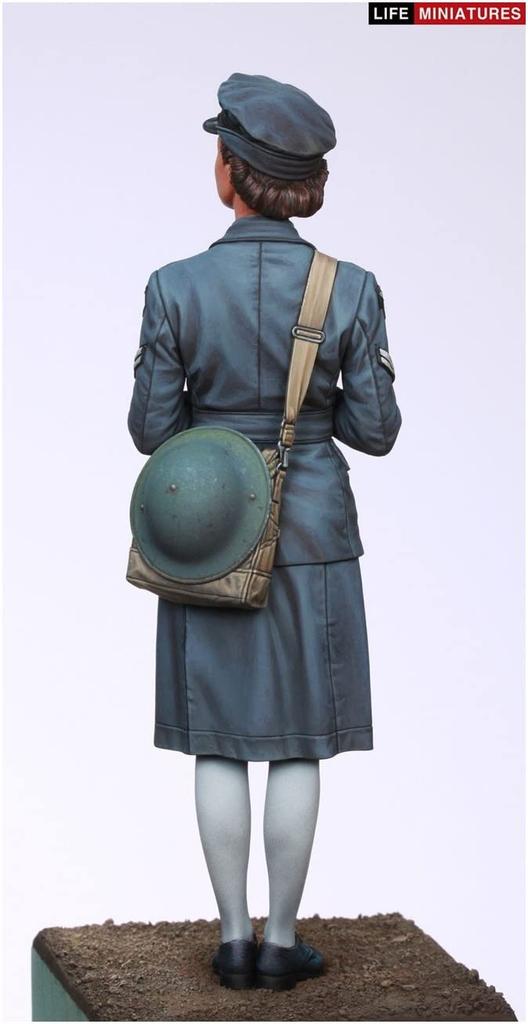 Life Miniatures WWII Royal Air Force WAAF Auxiliary Air Force Vice Chief Resin Kit 1/16 Women's 1940-1941 LM-16007