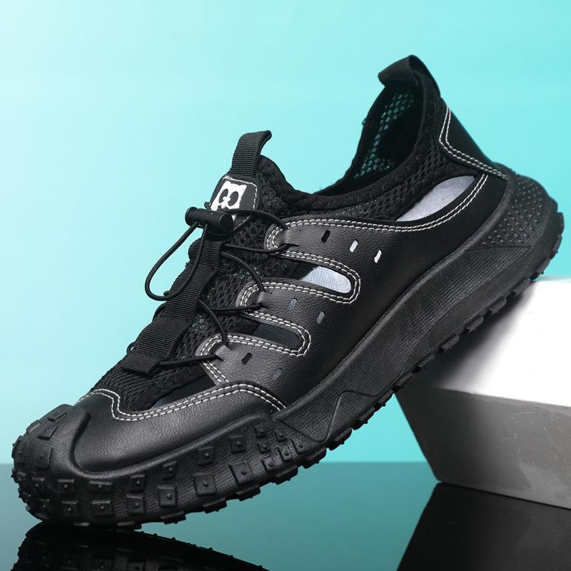 Summer men s large size beach shoes fashionable and casual simple mesh large hole outdoor lightweight bag head shoes 39 чёрный 2124₽