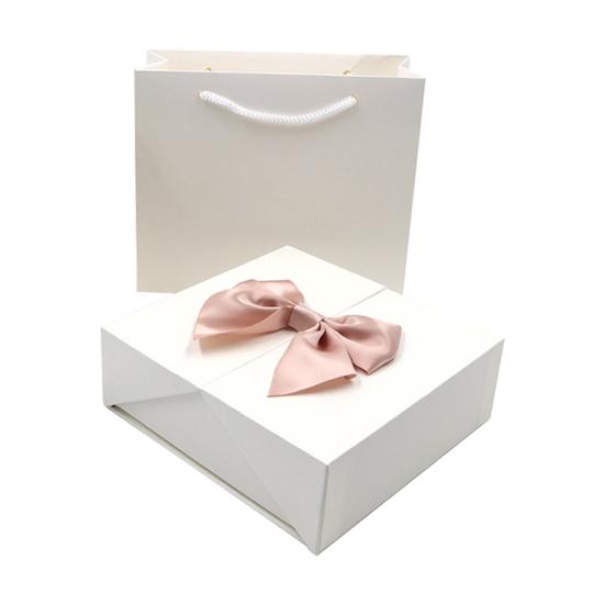 

Подарочная коробка Изысканная работа Простота в использовании Картон Искусственный цветок розы Держатель для украшений Аксессуары на День святого Валентина