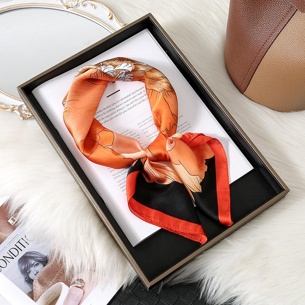 Camellia Flower Simple Silk Scarf Female Shanghai Story Thin Mom High-End Small Square Scarf Scarf