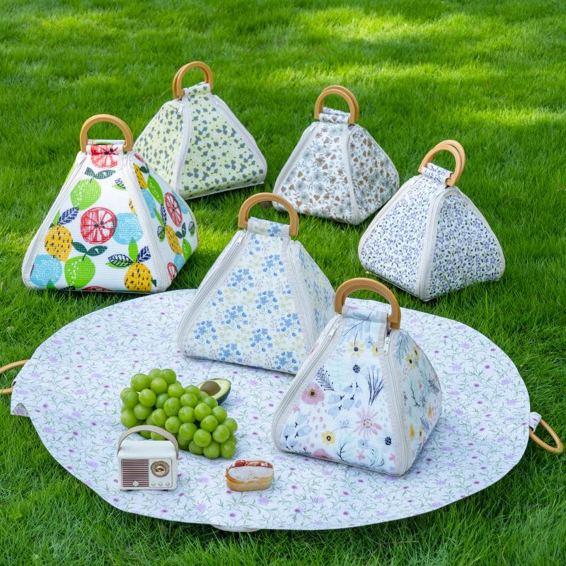 Foldable Multifunctional Picnic Mat Waterproof Thick Moisture Proof Beach Camping Cushion Outdoor Picnic Ground Pad Camping Mat