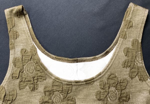 Itariya Knee-Length Dress 3D Floral Pattern Sleeveless Olive S Pullover Slit Hem(USED)