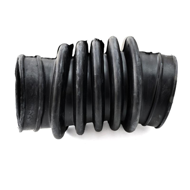 5M519A673AA Engine Air Intake Hose for Ford Focus 2005 Engine Air Intake Pipe Car Accessories LQ-FKS-040