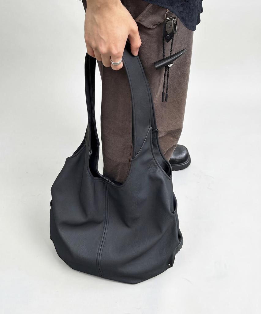 Echra Lowen Tote Bag [Matte Black]