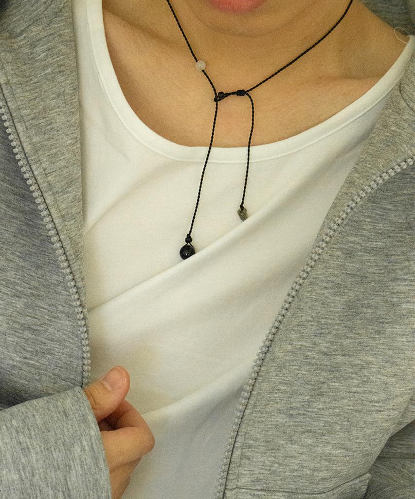 Idusum Neck Weave Psyche / Onyx, Quartz Black Necklace
