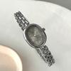Ladies' Watches are simple niche high Aesthetic Artistic Versatile Oval Shaped Female Fashionable Quartz Clock Wristwatches