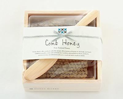 Com Honey Pravý med Dárek medu Medový dárek MEDOVÉ ZNAČKY Com Honey Dárková krabička se špachtlí Med Vyrobeno na Novém Zélandu Přírodní dárek Med Med Medová plástev
