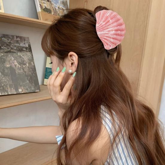 Hair Clip for Thick Strong Grip Claw, Pearlescent Gradient Shell Design Clip, Shiny Lightweight Portable Accessories Daily Wear Beach Vacation Gentle