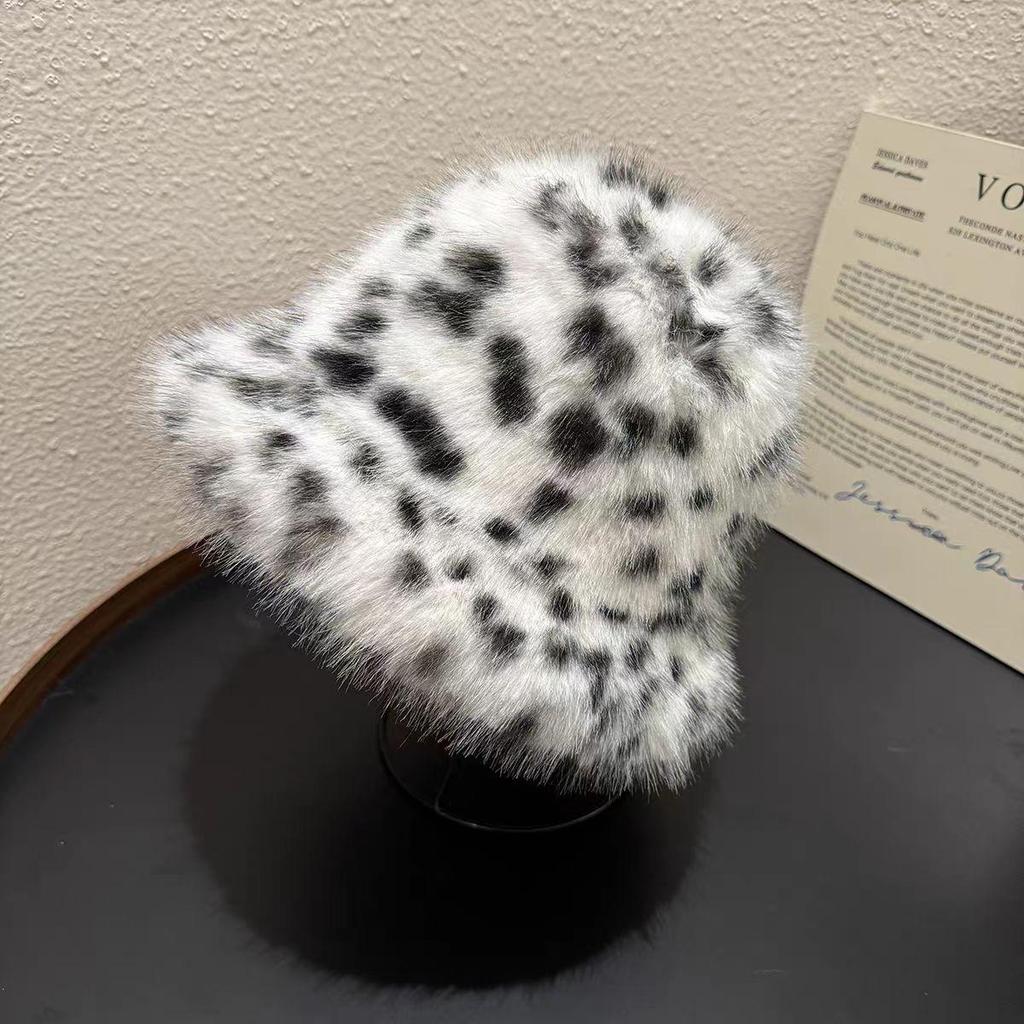 Faux Fur Leopard Print Fisherman Hat - Retro Autumn Winter Plush, Thickened for Warmth, Cold-Proof with Ear Protection.