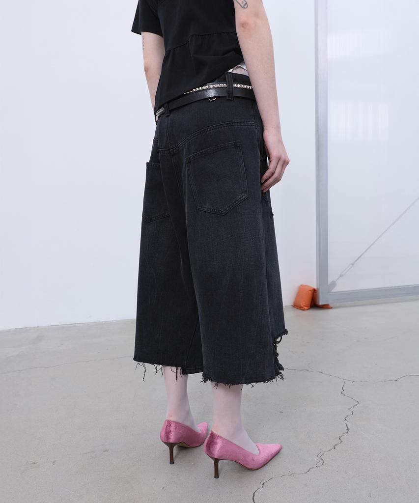 LCDC™ Back-Pleated Denim Shorts (Black)