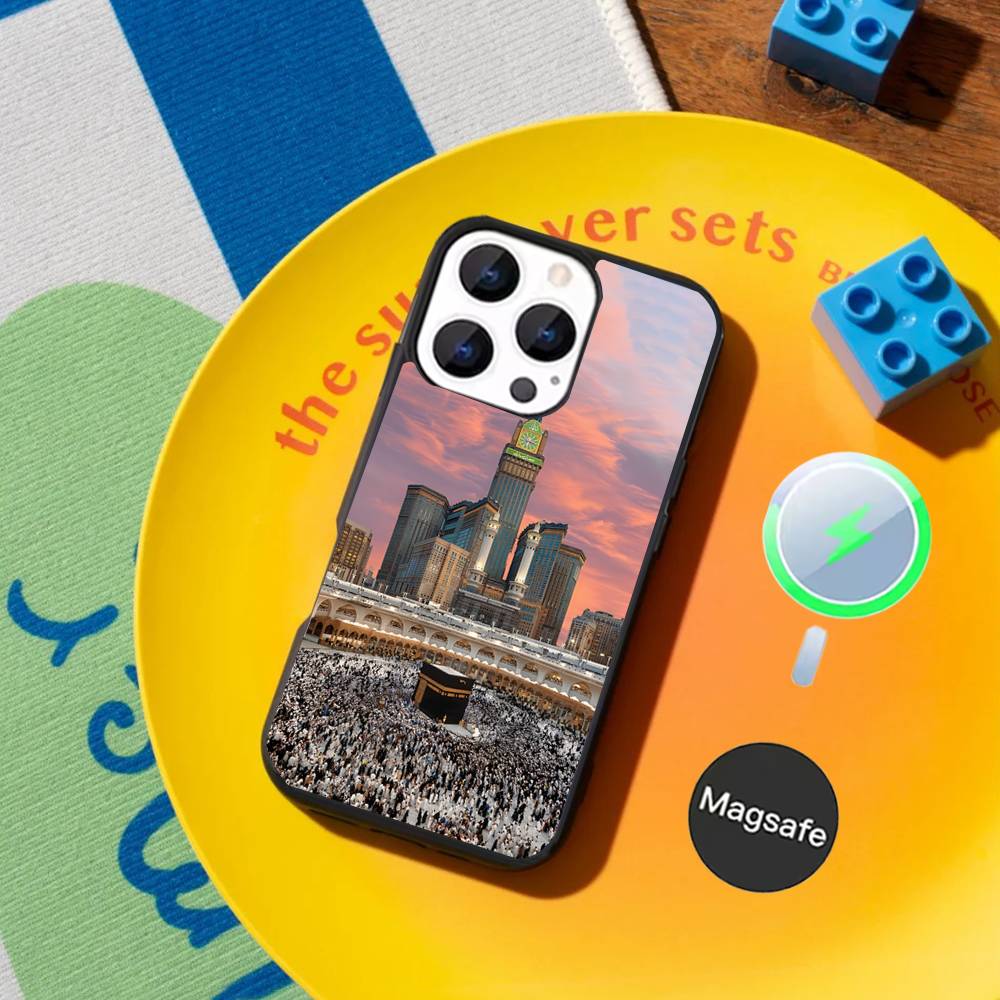 Moslem and Kaaba Phone Case For iPhone 17,16,15,14,13,12,11,Pro,Max,Plus,Mini,SE4,E Magnetic Magsafe Wireless Charging
