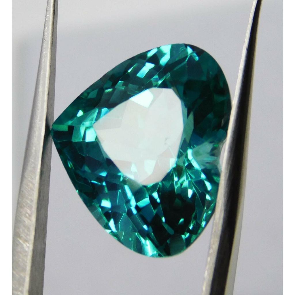 Natürlicher bläulich-grüner Grandidierit loser Edelstein 10,23 ct Herz für Schmuckherstellung und Basteln
