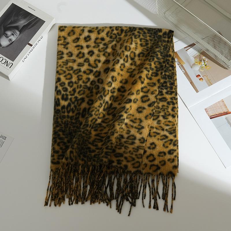 Hot-selling scarf women's winter new imitation cashmere leopard print fringed scarf thickened warm neck scarf shawl