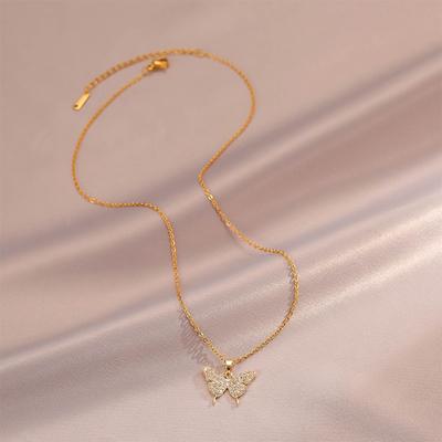 Shiny Butterfly Necklace Exquisite Golden  Pendant Collar Chain Necklace