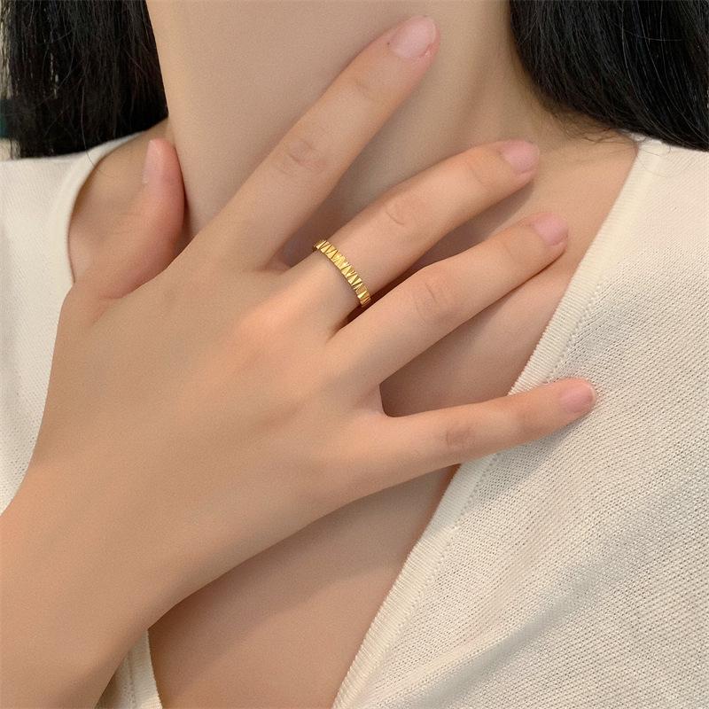 Plated Gold Textured 3D Index Ring, European and American Cold Style.