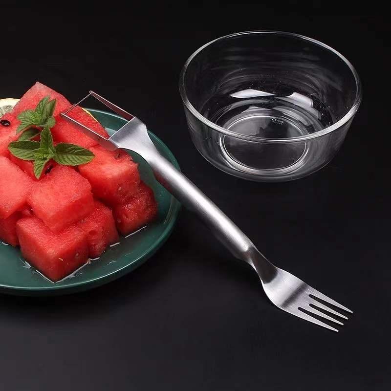2 In 1 Multi-Purpose Portable Watermelon Slicer Cutter Knife Stainless Steel Kitchen Fruit Cutting Fork