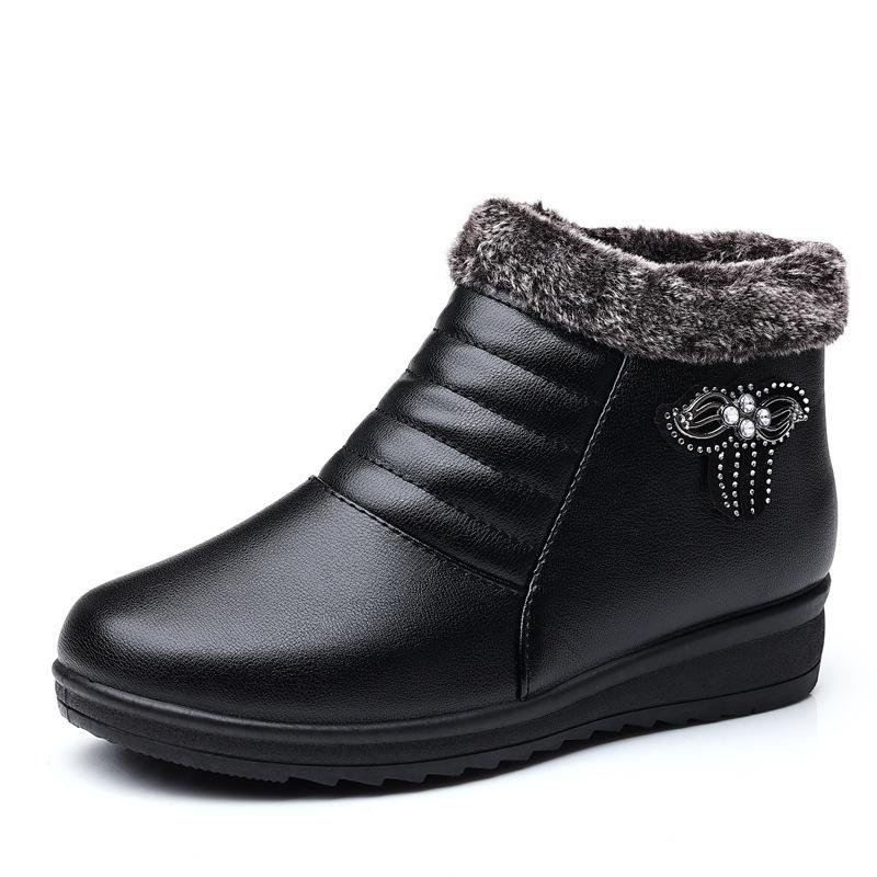Winter Casual Shoes In People's Cotton Shoes Large Size Warm and Comfortable Velvet Non-slip Flat-soled Leather Shoes