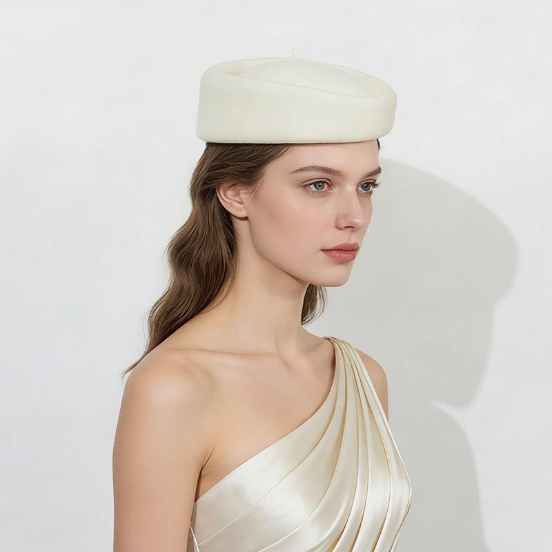Berretto in feltro di lana stile Hepburn francese da donna 2025 – Elegante cappello invernale retrò