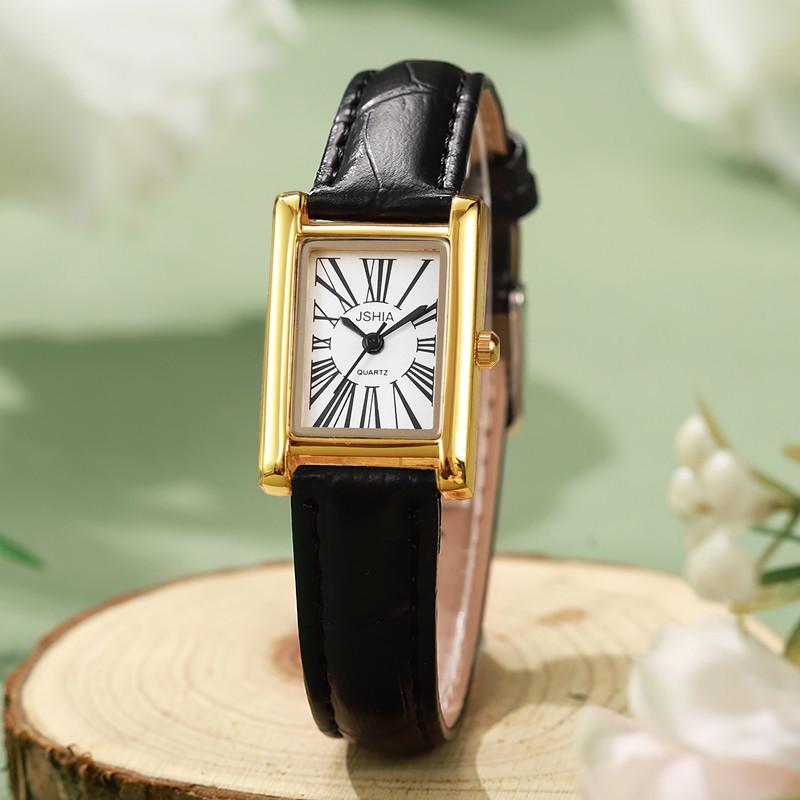 Retro Niche Quartz Women's Watch: Stylish, Versatile, Square Design for Fashionable Workplaces